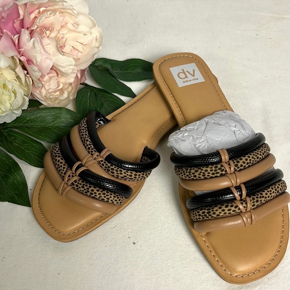 NWOB DV Dolce Vita Womens Junyper Cheetah Print Slip On Flat Sandal Size 9